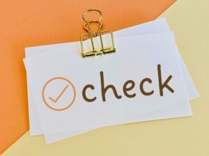 チェック
